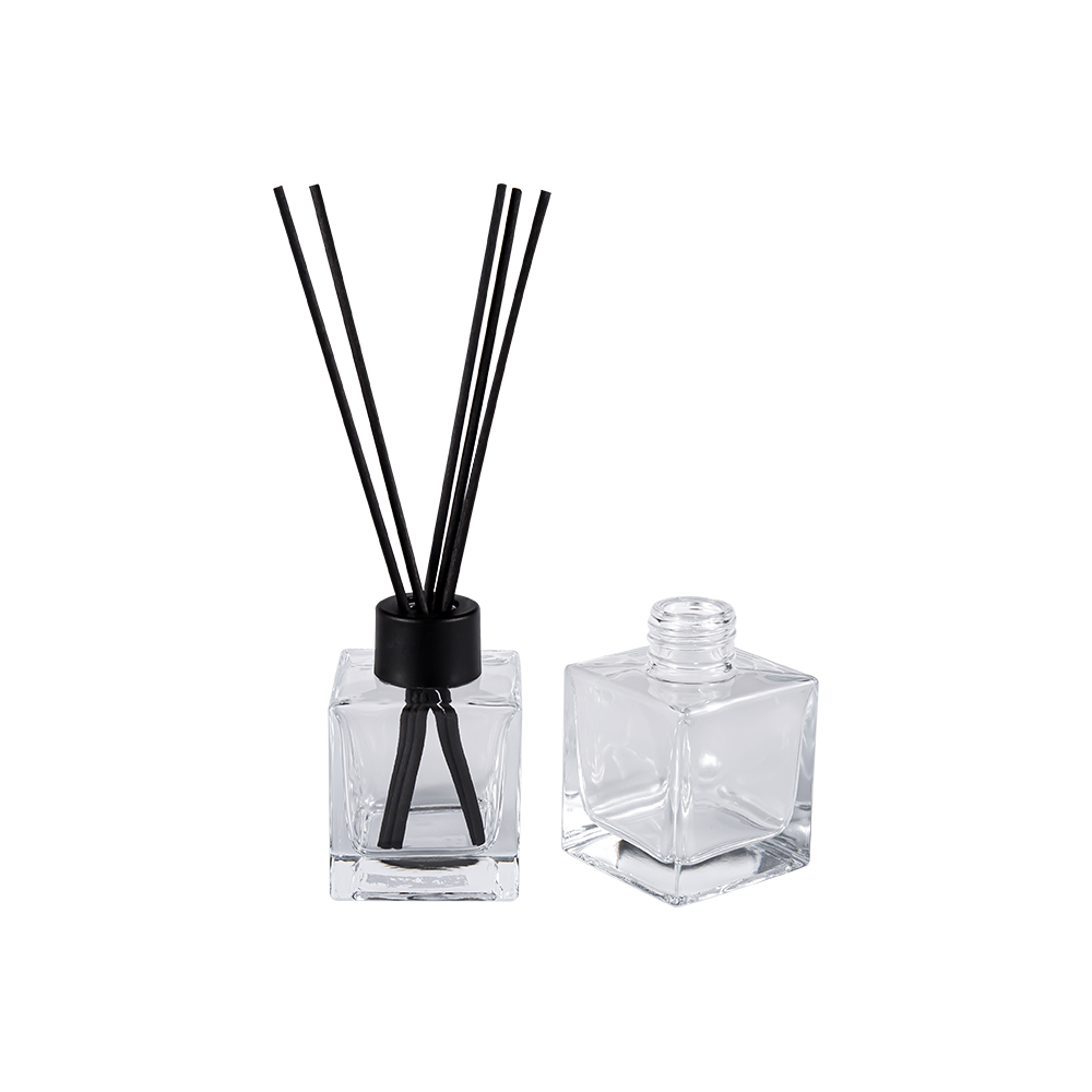 برچسب HJ-0309# بطری آروماتراپی شیشه ای مربعی 24 میلی متری درپوش پلاستیکی مشکی مات درپوش آلومینیومی برچسب فیبر